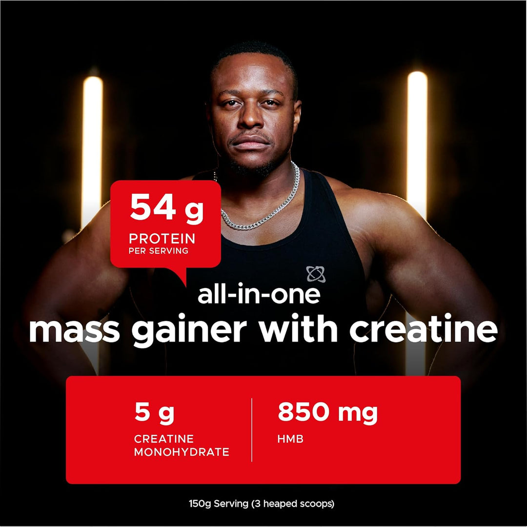 Muscle Fuel Anabolic – all-in-one high-calorie protein shake with 54 g protein and creatine per serving.