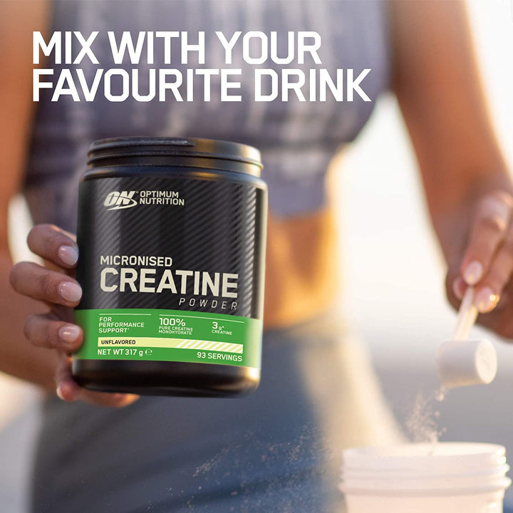 Post-workout protein shake with creatine powder – supporting muscle energy replenishment and strength gains.